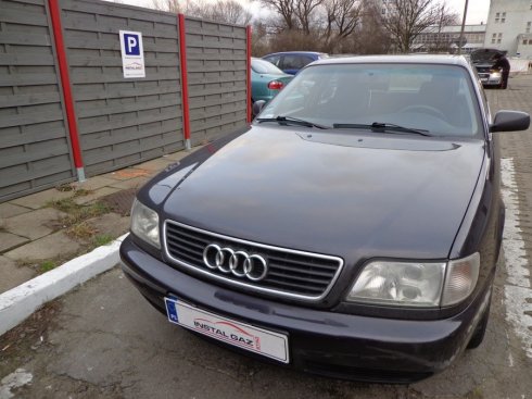 Audi A6 2.6 110 kW 1994