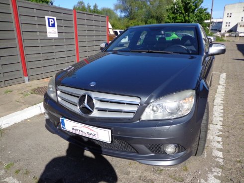 Mercedes C350 3,5 V6 200 kW 2008r.